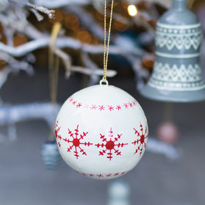 Large Snowflake Papier Mache Baubles (Boxed Set Of 4)
